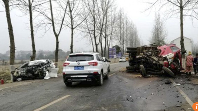 Mới cướp xe được 10 phút, tên cướp đã chết 'bất đắc kỷ tử' Ảnh 2