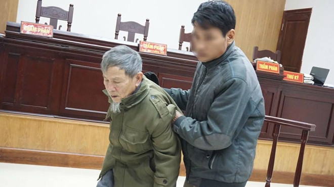 Bác lời kêu oan, phiên xét xử phúc thẩm tuyên án đối tượng 79 tuổi hiếp dâm bé gái 10 năm tù Ảnh 2