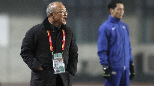 HLV Park Hang Seo: 'Người hâm mộ đừng ảo tưởng rằng bóng đá Việt Nam đã vươn tầm châu lục' Ảnh 2