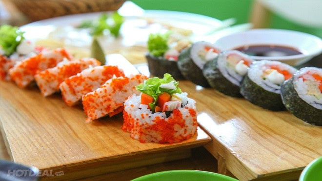Rủ ngay 'cạ cứng' khám phá những điểm bán sushi ngon nổi tiếng, giá rẻ chỉ từ 5.000 đồng ở Hà Nội Ảnh 2