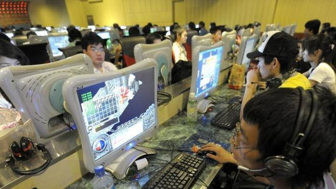 Cày game liên tục 20 tiếng không nghỉ, anh chàng liệt nửa người bất động nhưng vẫn muốn… chơi hết ván Ảnh 2