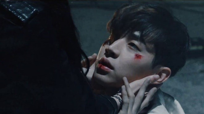 Henry 'lột xác' với hình ảnh máu me, chính thức tham gia 'đường đua' Kpop tháng 2 Ảnh 2