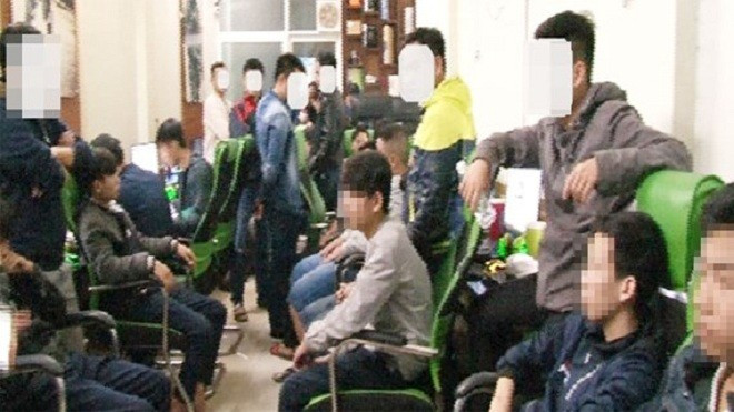 Bắt 9 đối tượng dùng Facebook bán tiền giả lừa đảo trúng thưởng Ảnh 2