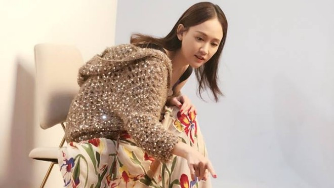 Trần Kiều Ân tái xuất Cbiz sau 1 tháng 'bế quan toả cảng' vì scandal lái xe say xỉn Ảnh 2