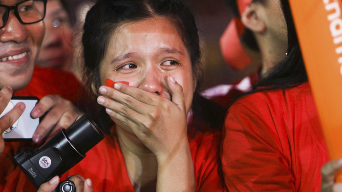 Xúc động với những giọt nước mắt trong buổi giao lưu của U23 Việt Nam Ảnh 2