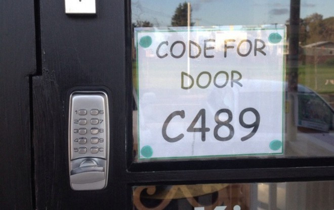 Chỉ những người 'não cá vàng' mới hiểu được lý do đằng sau những việc kỳ quặc này! Ảnh 2