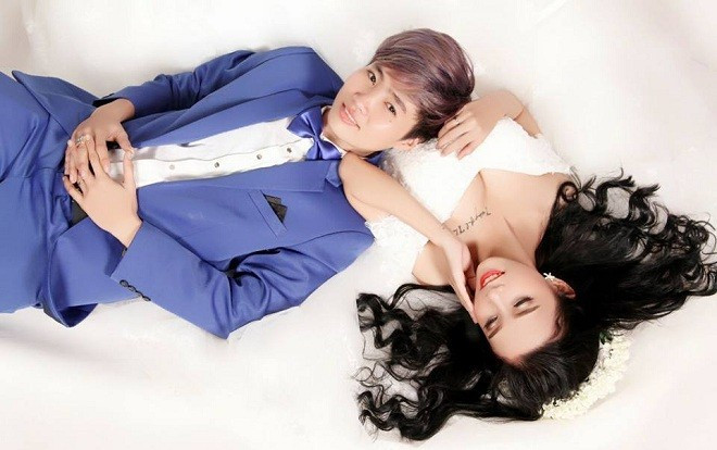 Bộ ảnh 'chụp trước cưới sau' của cặp đôi đồng tính nữ Ảnh 2