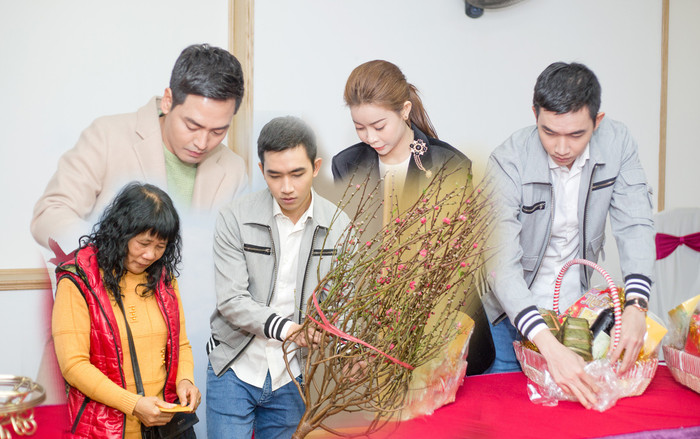 Võ Cảnh, MC Phan Anh hỗ trợ đưa những phụ nữ bị bán sang Trung Quốc về quê ăn Tết Ảnh 2