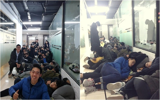 Ngày cuối năm, giới trẻ Hà Nội mang chăn chiếu ngủ ngoài hành lang để chờ 'săn' đồ thời trang vừa 'ra lò' Ảnh 2