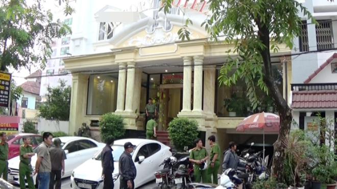 Kiểm tra khách sạn dịp cuối năm, phát hiện nhiều dân chơi sử dụng ma túy Ảnh 2