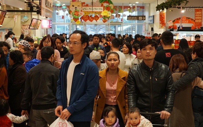 Người Hà Nội chen nhau đi sắm Tết Ảnh 2