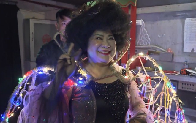 NSƯT Minh Vượng bồi hồi xúc động khi được trở lại với 'Táo Quân' sau 10 năm vắng bóng Ảnh 2