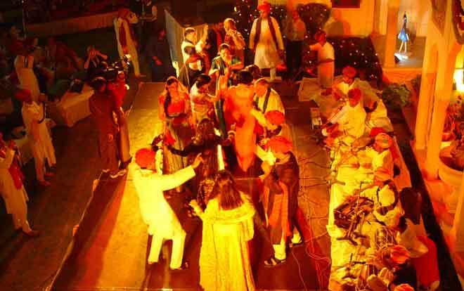 Chết tức tưởi vì bỗng dưng trúng đạn chỉ thiên từ gia đình hàng xóm mừng đám cưới Ảnh 2