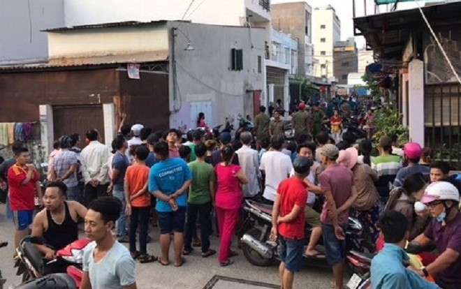 Công an thu giữ 2 con dao nghi là hung khí dùng để sát hại 5 người ở Sài Gòn Ảnh 2