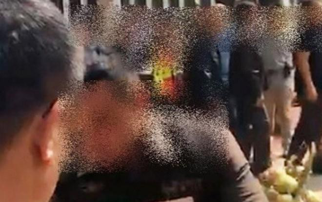 60 cảnh sát Thái Lan xếp hàng nhận lì xì của chủ sòng bạc lĩnh kết đắng Ảnh 2