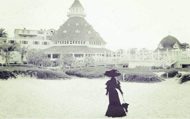 'Người lạ đẹp xinh' không bao giờ check-out của khách sạn Coronado Ảnh 2