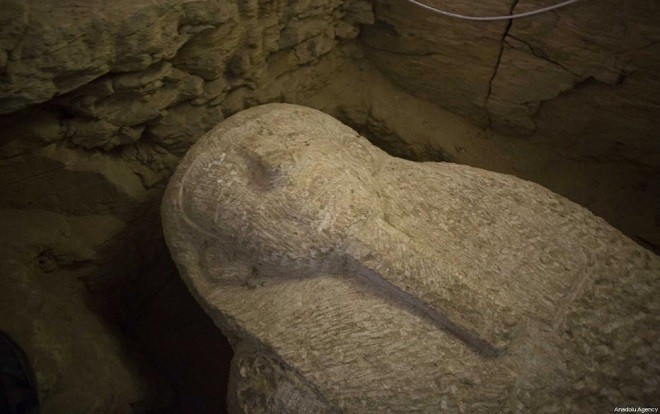 Phát hiện nhiều lăng mộ Pharaoh 3.000 năm tuổi chứa 40 quan tài đá, gần 1.000 bức tượng Ảnh 2