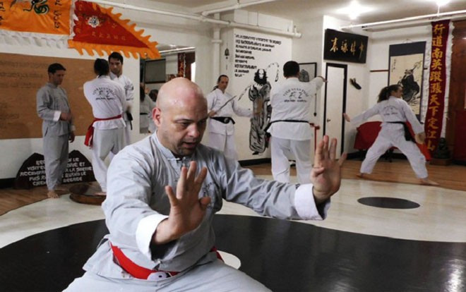 Nhà vô địch thế giới Muay Thái chỉ ra hai võ sỹ Việt dễ dàng hạ Flores Ảnh 2