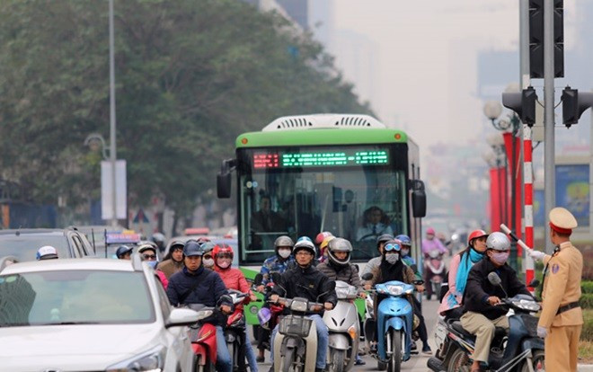 Hà Nội bất ngờ đề xuất cho xe đi vào làn BRT Ảnh 2