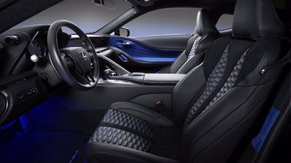 Nội thất bên trong xe. Ảnh: BI