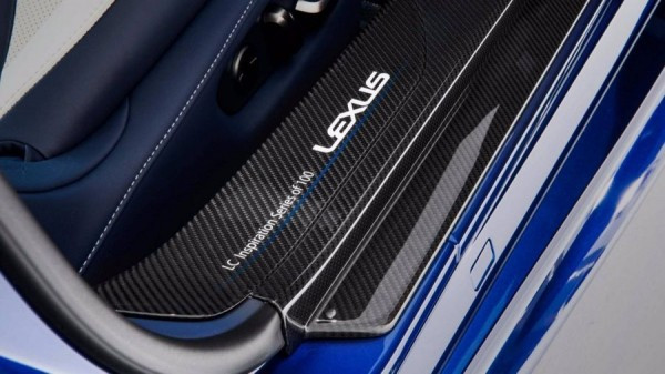 Lexus có vẻ như muốn mượn hình ảnh Black Panther để gứi gắm thông điệp tốc độ, nhạy bén và chính xác... Ảnh: BI