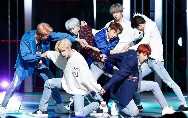 Khi thiên hạ tranh cãi EXO hay BTS xứng đáng, đạo diễn Olympic hé lộ điều bất ngờ Ảnh 2