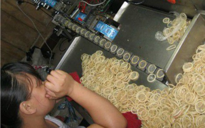 Kinh hãi quy trình sản xuất bao cao su giả bán online tràn lan khắp Trung Quốc Ảnh 2