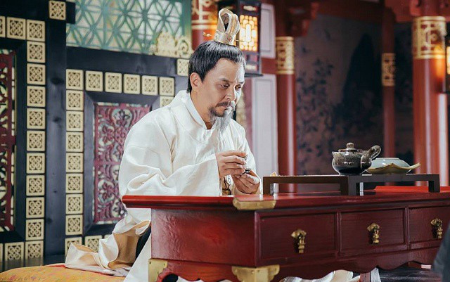 Nạn nhân tiết lộ tin nhắn 'biến thái' của nam diễn viên 'Người tình ánh trăng' Ảnh 2