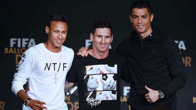 Top 10 ‘nam thần’ của làng bóng đá thế giới: Ronaldo ‘ngồi mâm trên’ Messi Ảnh 2