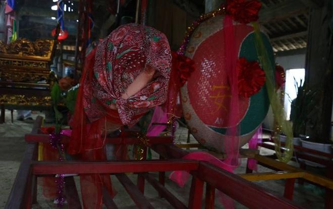 Tiết lộ bí mật của người làm 'của quý' tại lễ hội táo bạo nhất Việt Nam Ảnh 2