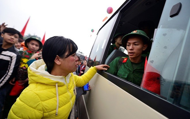 Gần 3.500 thanh niên Hà Nội lên đường nhập ngũ Ảnh 2