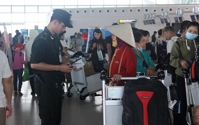 Xử phạt 40 triệu đồng đối với Cảng hàng không Vinh sau vụ nam sinh viên đột nhập máy bay Ảnh 2