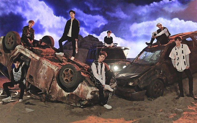 Ơn trời, cuối cùng thì GOT7 đã có MV thứ 4 đạt triệu like rồi! Ảnh 2