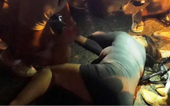 Chụp hình quán cơm, 2 nữ du khách bị đánh phải nhập viện Ảnh 2