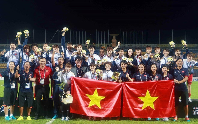 ‘Tiếng nấc nghẹn ngào ngày 8/3’ của những nhà vô địch SEA Games Ảnh 2