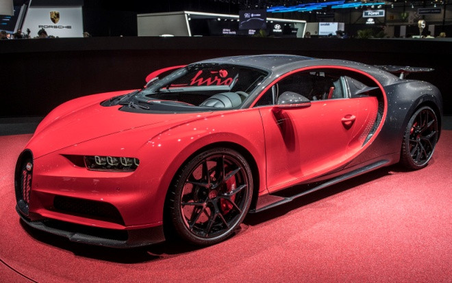 Cận cảnh siêu xe Bugatti Chiron Sport 2019: tốc độ tối đa 420 km/h, giá 'chỉ có' 84 tỷ Ảnh 2