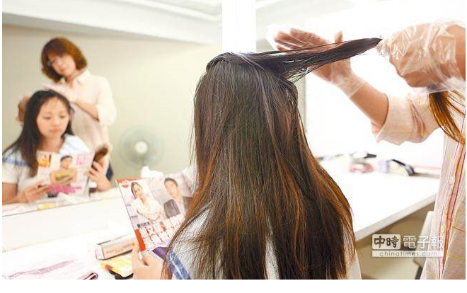 Bị xơ gan nặng do nhuộm tóc liên tục trong 10 năm Ảnh 2