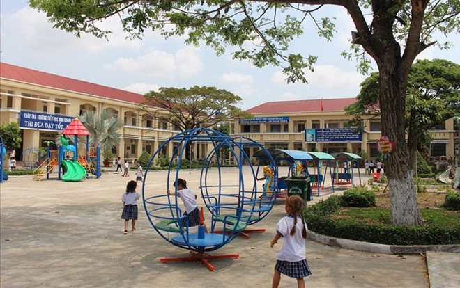 Vụ cô giáo quỳ xin lỗi: Cô Nhung đã đi dạy bình thường Ảnh 2