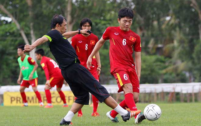 HLV đội HAGL: 'Xuân Trường đá tốt, chỉ lo cho Tuấn Anh' Ảnh 2