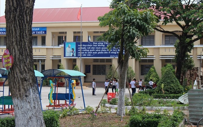 Vụ cô giáo quỳ xin lỗi: Cô Nhung chưa gửi đơn tố cáo Ảnh 2