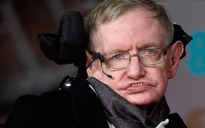 Bị chẩn đoán teo cơ từ 21 tuổi, đâu là lý do khiến nhà vật lý Stephen Hawking vượt qua 'tử thần' suốt hơn 5 thập kỷ Ảnh 2