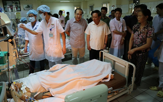 Truy tố 3 bị can trong vụ 8 người chết khi chạy thận ở Hòa Bình Ảnh 2