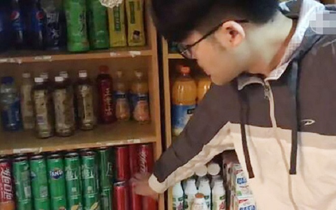 Sinh viên bán mì gói trong kí túc xá, lãi 18 triệu/tháng 'ngon ơ' Ảnh 2