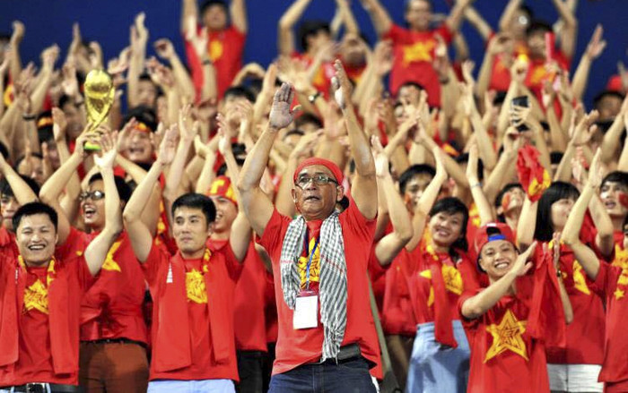 Người hâm mộ sợ bóng đá Việt mất uy tín khi các ông bầu 'đá' nhau Ảnh 2