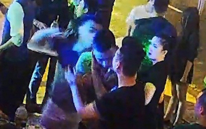 Khởi tố vụ án đánh phóng viên hộc máu mũi trong quán bar ở Đà Nẵng Ảnh 2