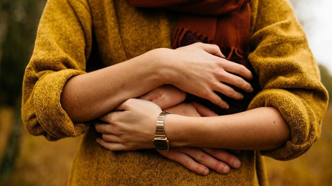 Lên mạng hỏi 'Bạn trai còn thương người cũ, phải làm sao?', cô gái nhận về hàng nghìn lời khuyên khác nhau Ảnh 2