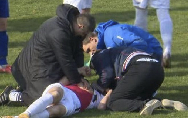 Sốc: Cầu thủ tử vong vì bị bóng sút trúng ngực Ảnh 2