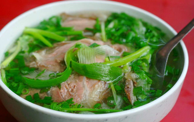 Mẹo múc canh không dính hành khiến biệt đội ghét hành mừng rơi nước mắt Ảnh 2