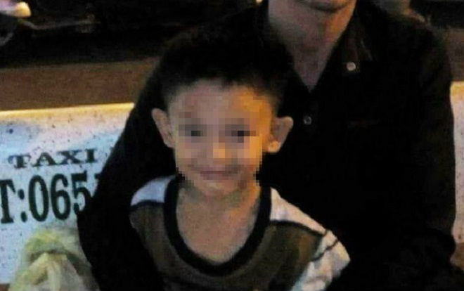 Vụ bé trai tử vong nghi do 'người tình của mẹ' đánh đập: Hàng xóm nhiều lần nghe tiếng bé khóc thét, van xin Ảnh 2