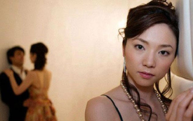 9 năm đồng cam cộng khổ, vợ đau đớn nhìn chồng đưa 'em gái kết nghĩa' lên giường ngủ của hai vợ chồng Ảnh 2